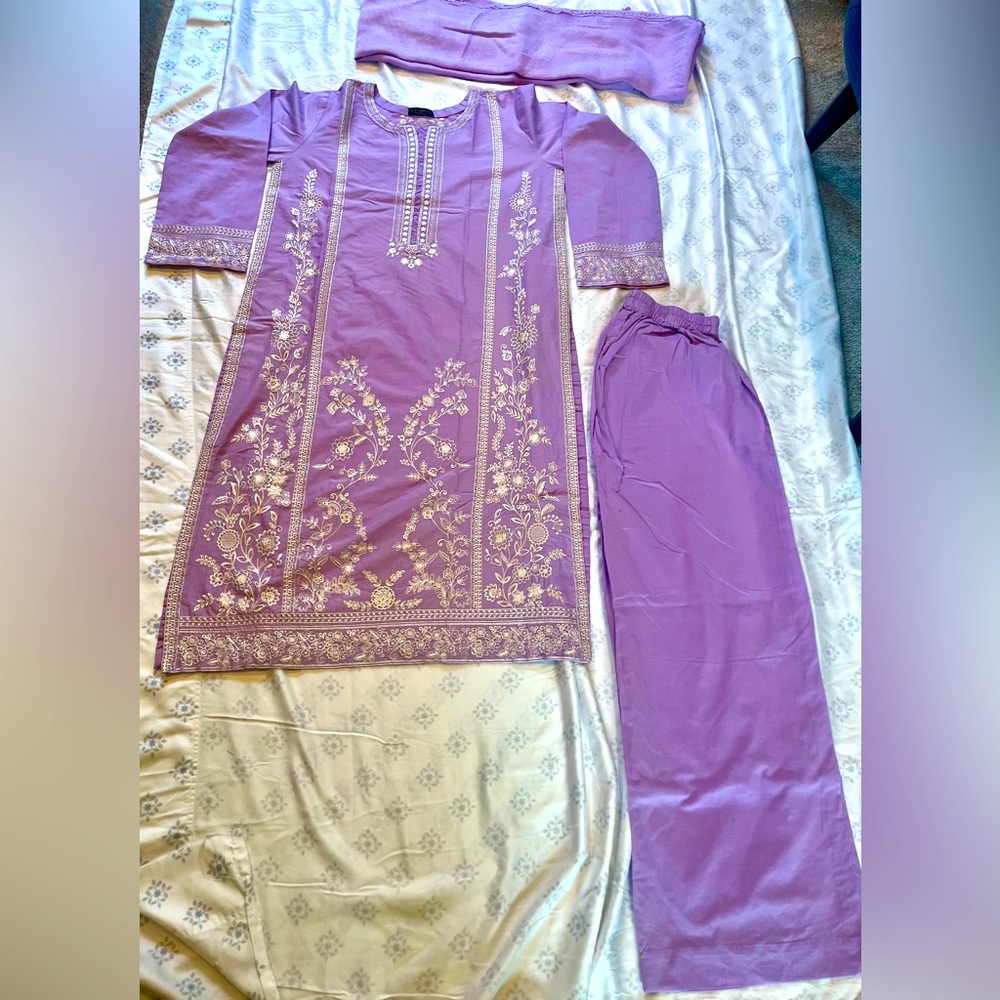 Designer Agha Noor Elegant Purple Embroidered Kurta Set